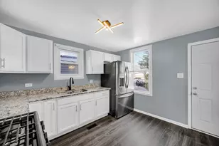 554 Douglas Ave, Calumet City, IL 60409 - Photo 9