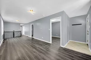 554 Douglas Ave, Calumet City, IL 60409 - Photo 3