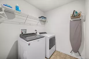 1482 Hollow Tree Ln, Pingree Grove, IL 60140 - Photo 19