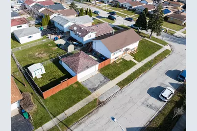 7624 Lockwood Avenue, Burbank, IL 60459 - Photo 29