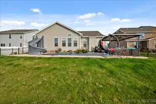 828 Mario Ln, Gilberts, IL 60136 - Photo 27