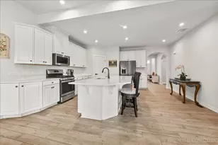 828 Mario Ln, Gilberts, IL 60136 - Photo 11