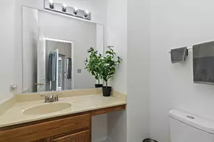 368 Maidstone Ct, Schaumburg, IL 60194 - Photo 9