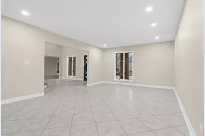 1202 W Surrey Road, Addison, IL 60101 - Photo 19