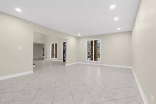 1202 W Surrey Rd, Addison, IL 60101 - Photo 19