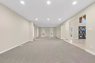 1202 W Surrey Rd, Addison, IL 60101 - Photo 7