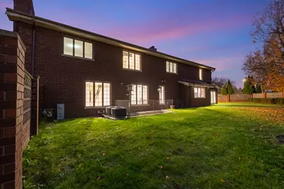 1202 W Surrey Road, Addison, IL 60101 - Photo 49