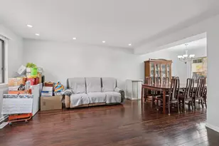 1637 Tahoe Cir Dr, Wheeling, IL 60090 - Photo 3