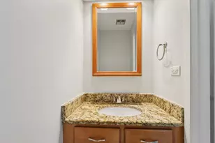 1637 Tahoe Cir Dr, Wheeling, IL 60090 - Photo 7