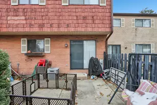 1637 Tahoe Cir Dr, Wheeling, IL 60090 - Photo 21