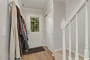 337 W Treehouse Ln, Round Lake, IL 60073 - Photo 19