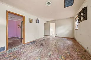 2131 W Exchange St, Crete, IL 60417 - Photo 5