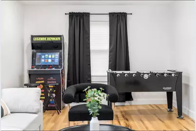 8738 Newland Avenue, Oak Lawn, IL 60453 - Photo 11