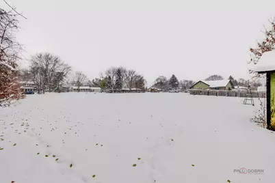 16655 W Applewood Court, Gurnee, IL 60031 - Photo 15