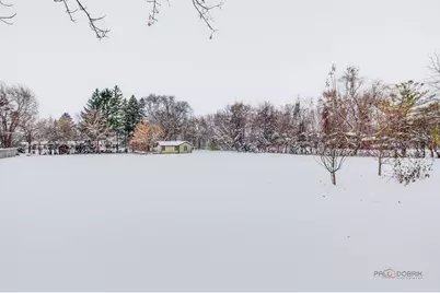 16655 W Applewood Court, Gurnee, IL 60031 - Photo 11