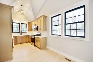 28722 N Madison Ave, Wauconda, IL 60084 - Photo 7