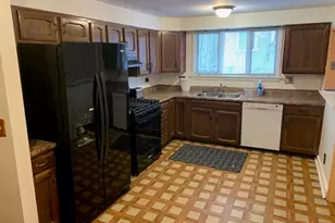 3008 Lincoln Rd, Oak Brook, IL 60523 - Photo 7