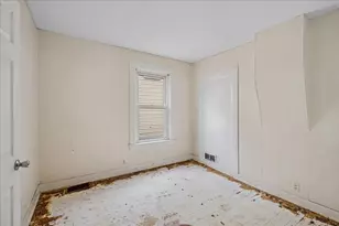 609 1st St, Libertyville, IL 60048 - Photo 9