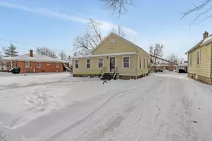 145 W Maple St, Coal City, IL 60416 - Photo 29