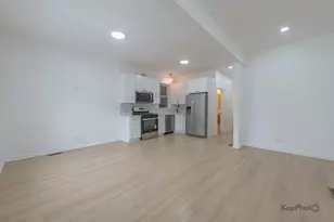 2139 W 24th St, Chicago, IL 60608 - Photo 7