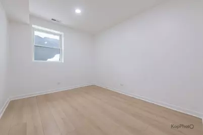 2139 W 24th Street, Chicago, IL 60608 - Photo 17