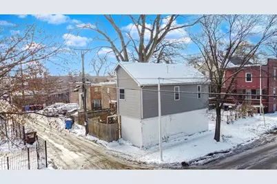 1715 E 70th Street, Chicago, IL 60649 - Photo 1