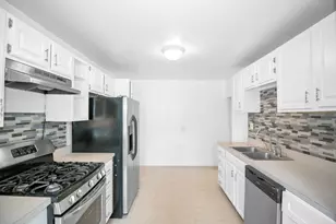 235 N Ardmore Ave, Villa Park, IL 60181 - Photo 9