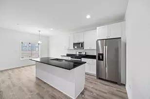 1238 Gillespie Ln, Yorkville, IL 60560 - Photo 3