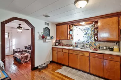 827 Sawyer Road, Rockford, IL 61109 - Photo 11