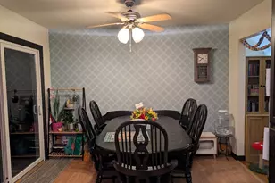 22W425 Arbor Ln, Glen Ellyn, IL 60137 - Photo 7