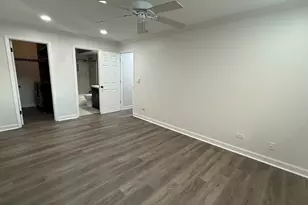 880 E Old Willow Rd, Prospect Heights, IL 60070 - Photo 3