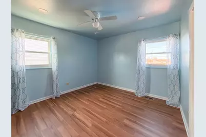 290 E Wrightwood Avenue, Glendale Heights, IL 60139 - Photo 7