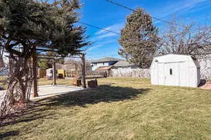 290 E Wrightwood Ave, Glendale Heights, IL 60139 - Photo 15