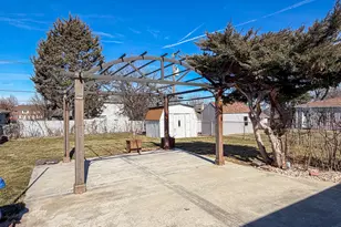 290 E Wrightwood Ave, Glendale Heights, IL 60139 - Photo 13