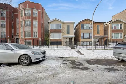 7820 S Essex Avenue, Chicago, IL 60649 - Photo 3