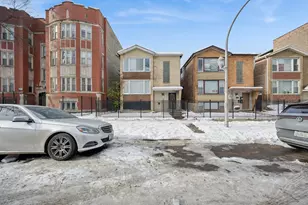 7820 S Essex Ave, Chicago, IL 60649 - Photo 3