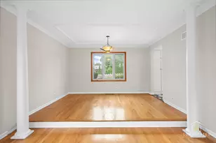 445 W Dorset Ave, Palatine, IL 60067 - Photo 9