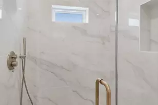 2529 N Lawndale Ave, Chicago, IL 60647 - Photo 17