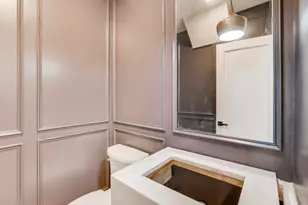 2529 N Lawndale Ave, Chicago, IL 60647 - Photo 13