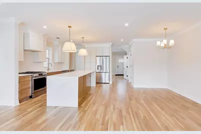 2529 N Lawndale Avenue, Chicago, IL 60647 - Photo 9