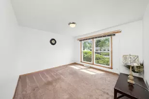 17714 Dogwood Ln, Hazel Crest, IL 60429 - Photo 9