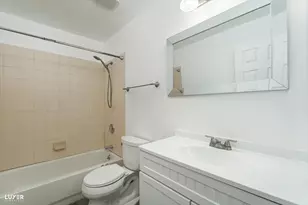 7424 Lincoln Ave, Skokie, IL 60076 - Photo 19