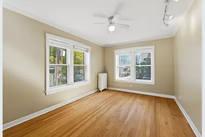 1014 W Barry Avenue #1, Chicago, IL 60657 - Photo 3