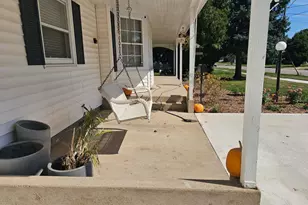 527 W Madison St, Belvidere, IL 61008 - Photo 35