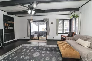 527 W Madison St, Belvidere, IL 61008 - Photo 11