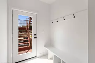 1530 W 18th Pl, Chicago, IL 60608 - Photo 13