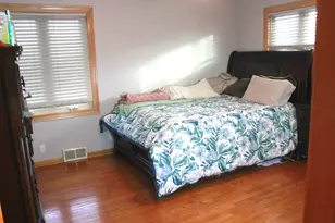 5639 N Manor Ln, Norwood Park Township, IL 60631 - Photo 15