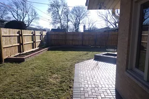 5639 N Manor Ln, Norwood Park Township, IL 60631 - Photo 5