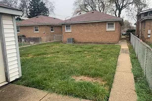 12613 S Marshfield Ave, Calumet Park, IL 60827 - Photo 13