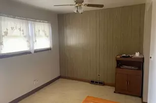 12613 S Marshfield Ave, Calumet Park, IL 60827 - Photo 5